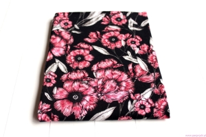 Single jersey z elastanem KWIATY NA CZARNYM