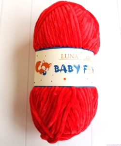 WŁÓCZKA CZERWONA BABY FOX  100-08 