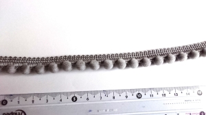 Taśma ozdobna z pomponami 15 mm SZARA