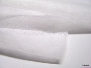 Fizelina - termolina BIAŁA  25 g/m2