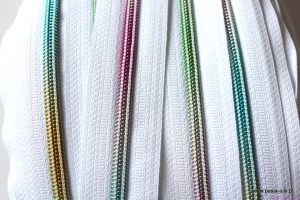 Taśma suwakowa 5 mm  TĘCZOWA BIAŁA