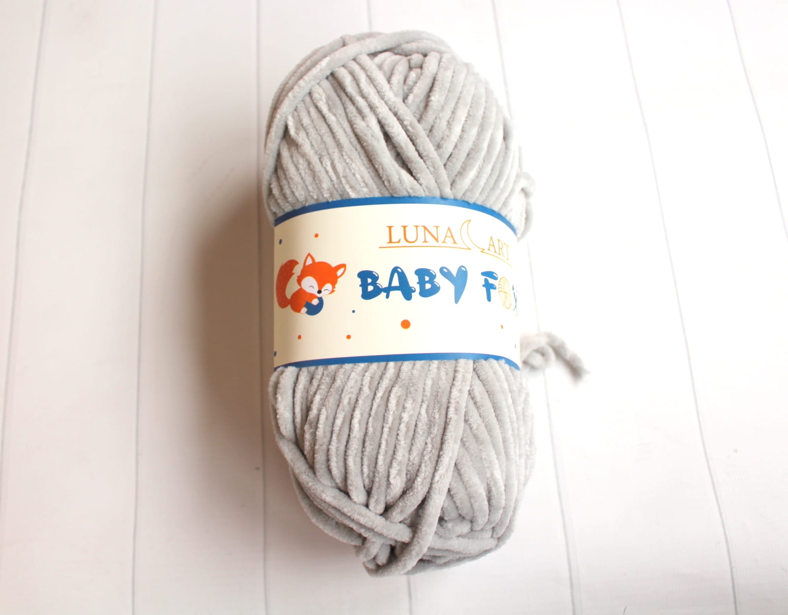 WŁÓCZKA BABY FOX JASNY SZARY 100-33