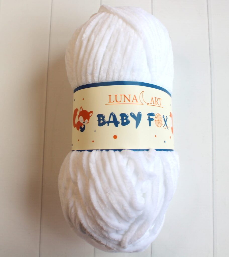 WŁÓCZKA BABY FOX BIAŁA 100-01