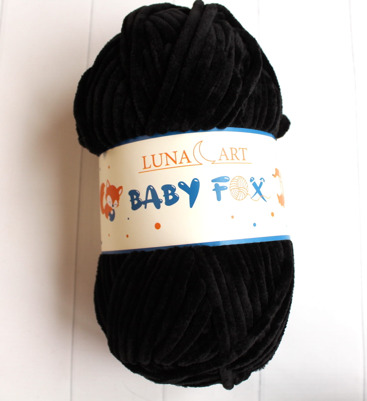 WŁÓCZKA BABY FOX CZARNA 100-10