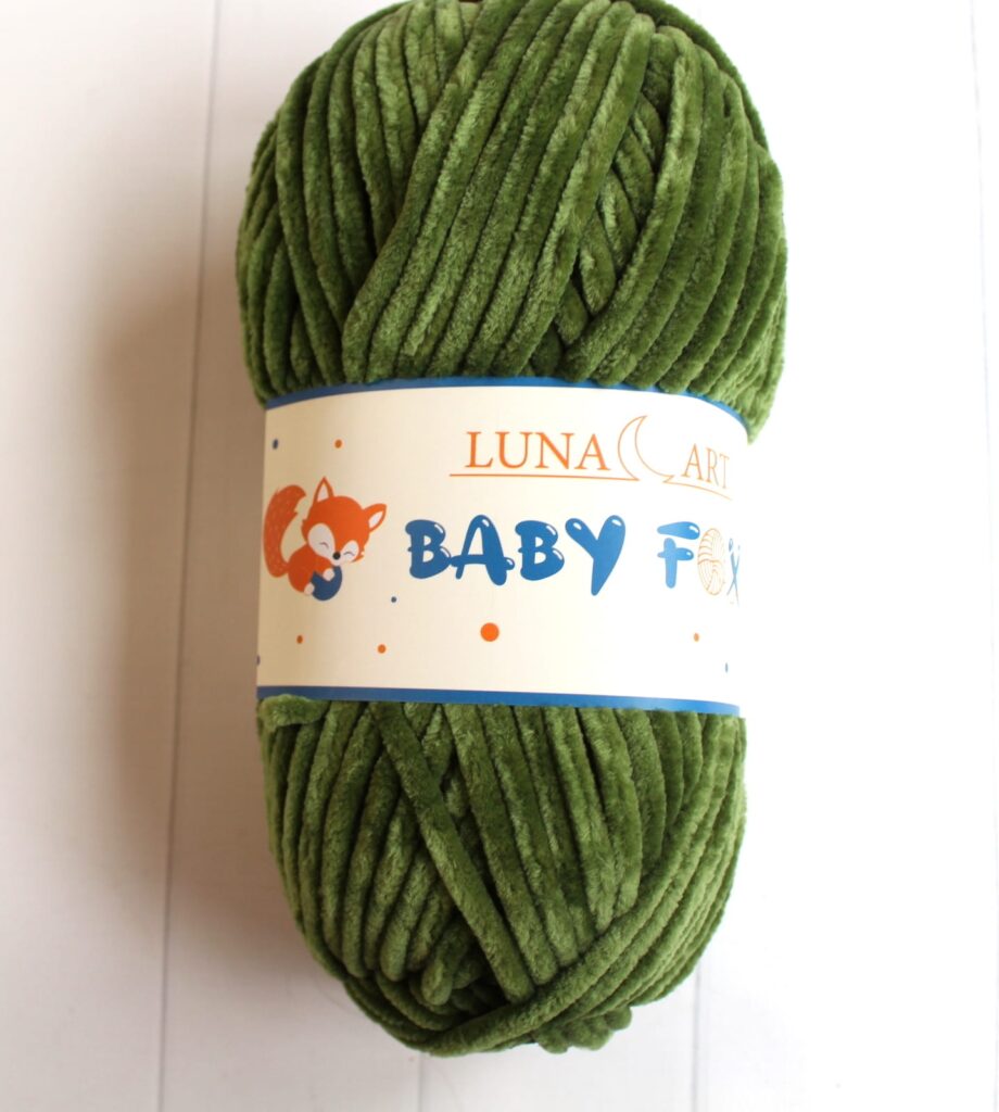 WŁÓCZKA BABY FOX CIEMNA ZIELEŃ  100-32