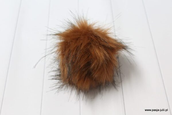 Pompon futrzany duży 10 cm RUDY