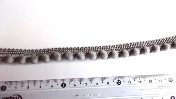Taśma ozdobna z pomponami 15 mm SZARA