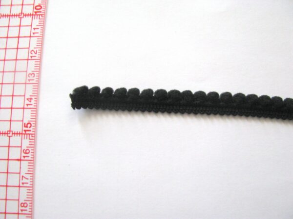 Taśma ozdobna z pomponami 10 mm CZARNA