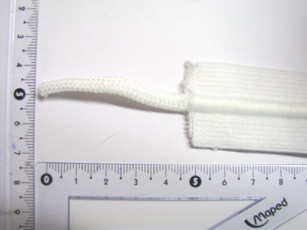 guma ze sznurkiem 30 mm