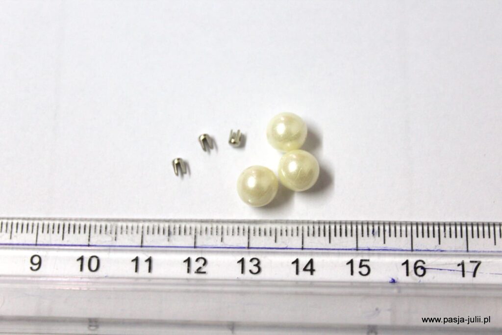 Perła z ćwiekiem 8 mm  4 sztuki